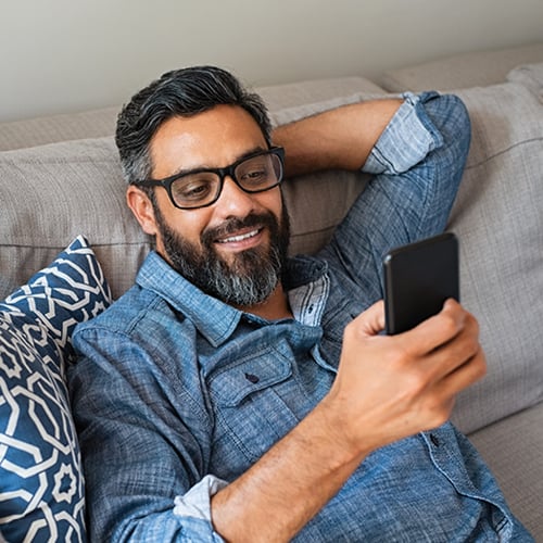 Man relaxed on the phone