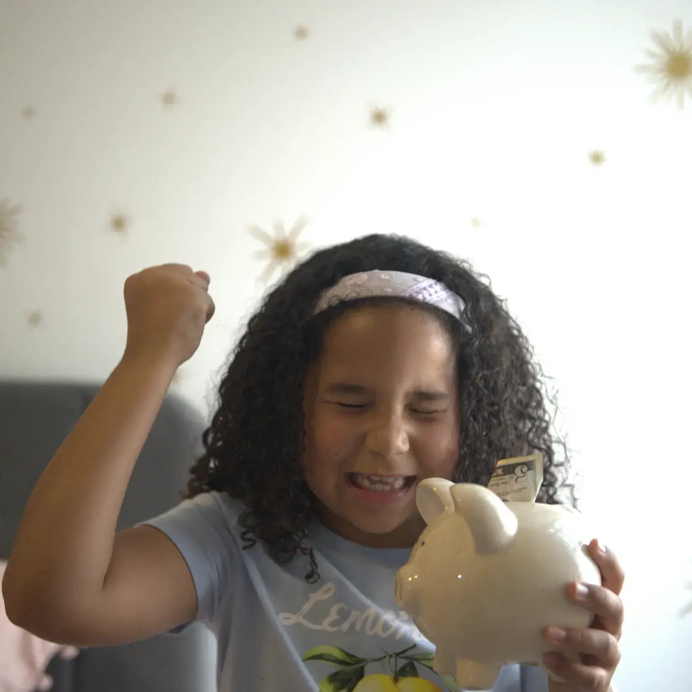 Lemonade Stand Shoot-piggy-bank