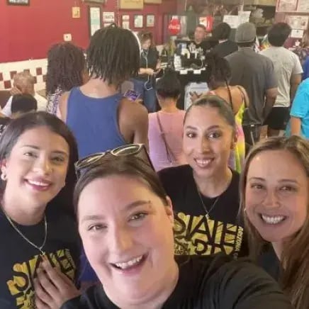 credit-union-employees-in-restaurant-for-credit-union-week